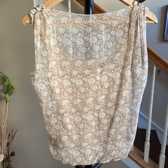 Bailey 44 Silk Wrap Style Sleeveless Blouse Floral Print Size Small - Picture 6 of 12